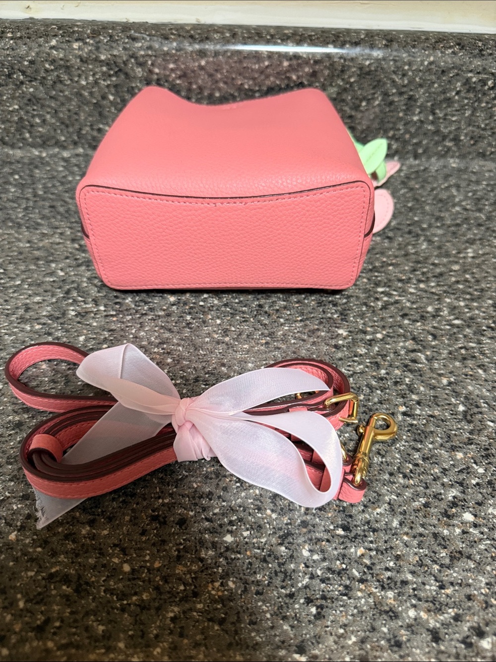 Coach Pink bucket bag Crossbody with unbranded Charm - Picture 9 of 9